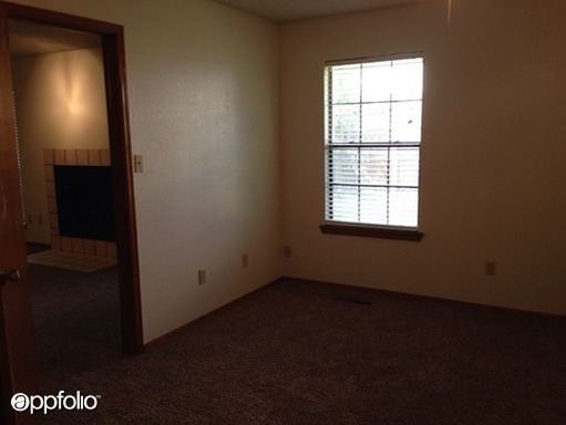 Building Photo - 601 Golden Eagle Dr