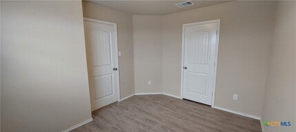 Building Photo - 1556 Birmingham Dr