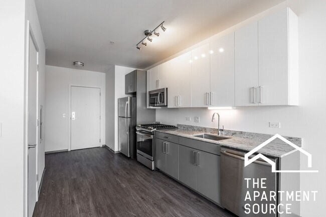 Foto del edificio - 2340 N California Ave