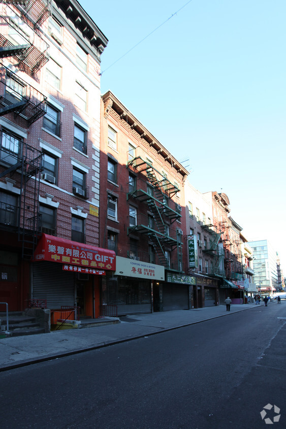 Primary Photo - 73-75 Mott St