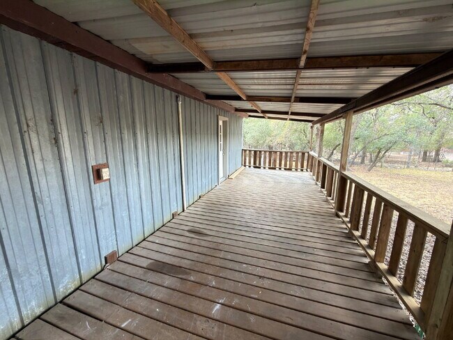 Foto del edificio - One Bed One Bath Efficiency Unit