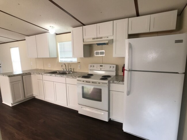 Interior Photo - Grove Point Mobile Homes