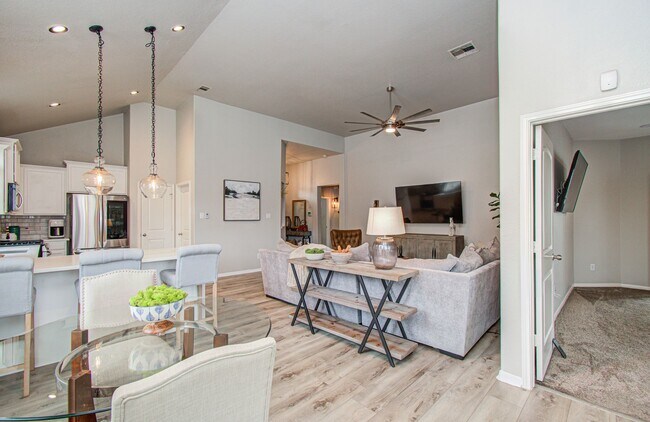 Building Photo - 21379 Village Crossing Ln