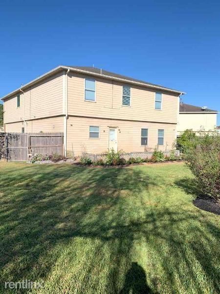 Foto del edificio - 5 br, 3 bath House - 19504 Cliffsage Court