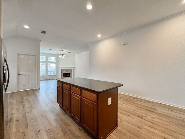 Building Photo - 73 E Montfair Blvd