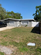 Building Photo - 2035 Jo an Dr