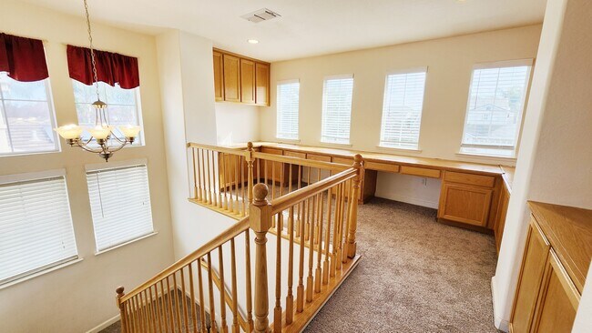 Building Photo - 1083 Somersby Way