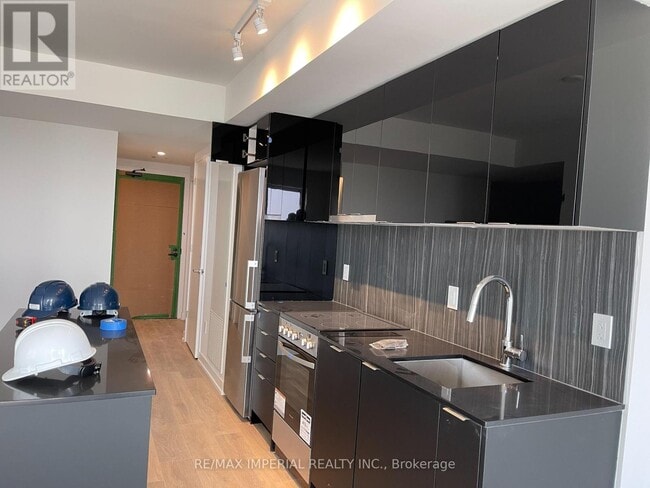 Photo du bâtiment - 8 Tippett Rd