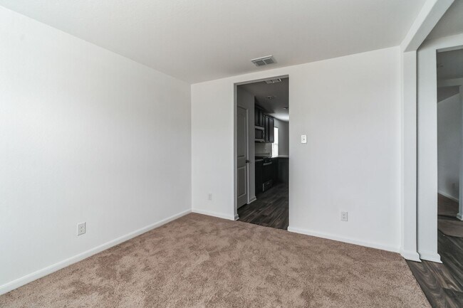 Building Photo - Charming 3-Bedroom Home in Converse, TX