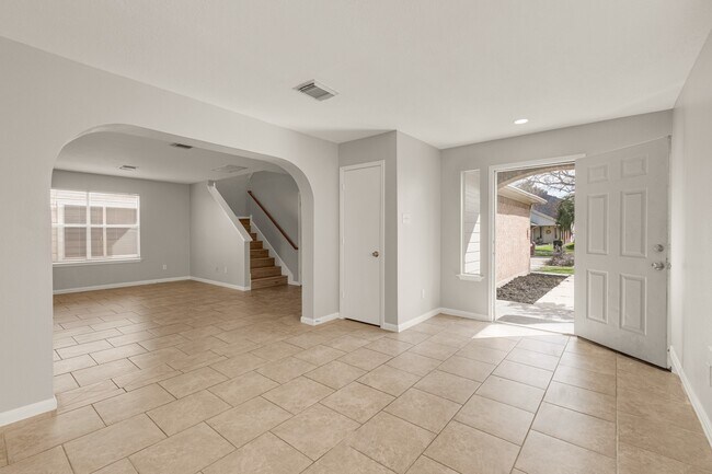 Foto del edificio - 8818 Iron Springs Dr