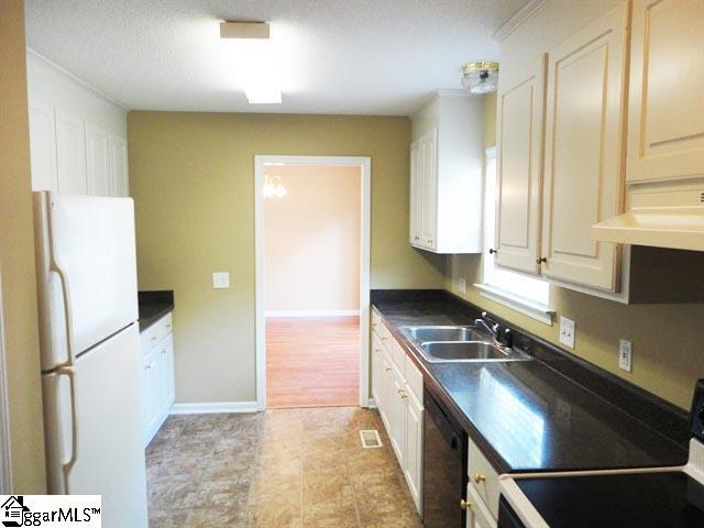 Building Photo - 128 Orchard Spring Dr