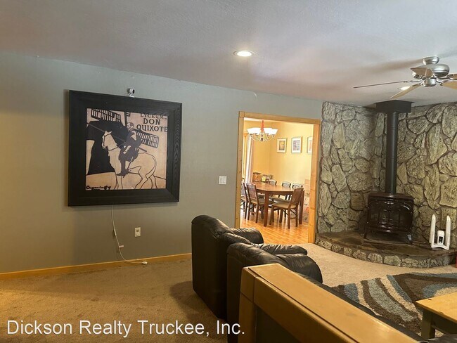 Building Photo - 3 br, 2 bath House - 10516 Martis Valley Road