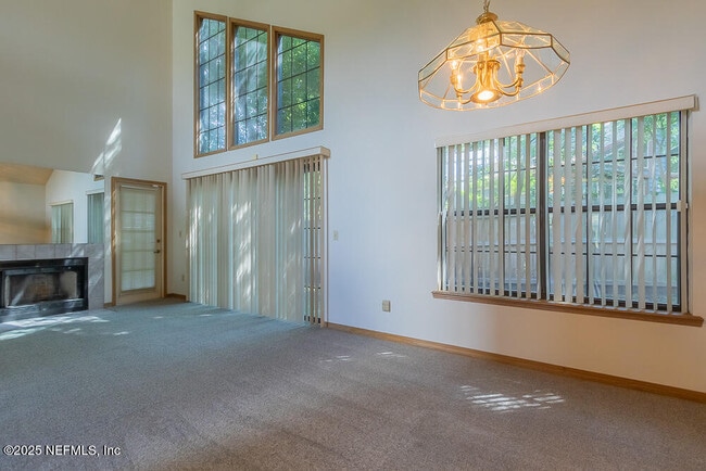 Foto del edificio - 3619 Bridgewood Dr