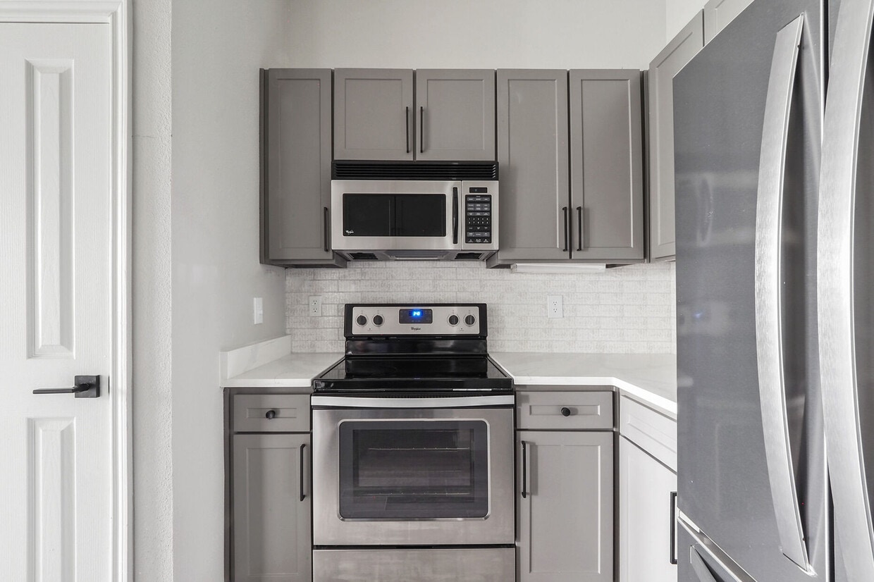 No Deposit! Modern 1/1 in Downtown! - No Deposit! Modern 1/1 in Downtown!
