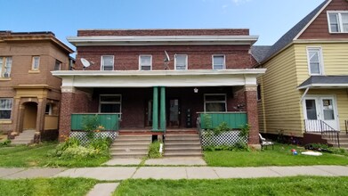 Building Photo - 1806 John Ave