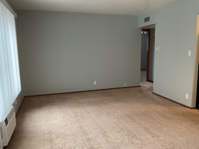 Foto del edificio - 9729 - 9739 W Hampton Ave