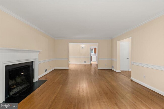 Building Photo - 5512 Uppingham St