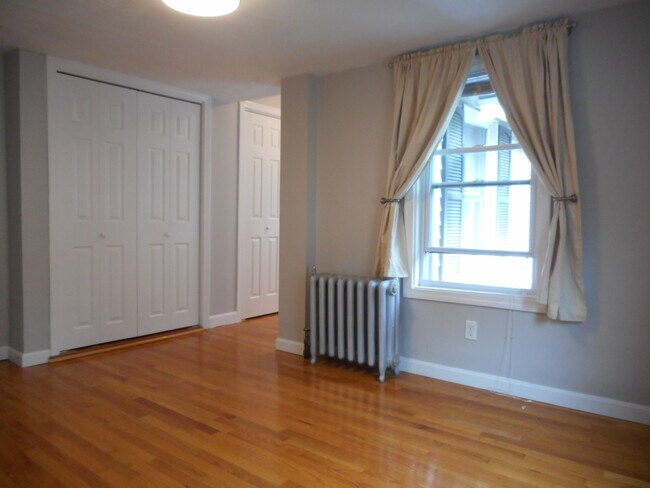 Foto del edificio - 7 Ladd St