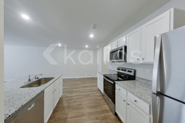 Foto del edificio - 325 Ironwood Ct