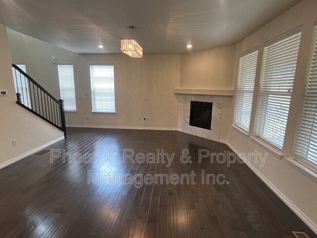 Building Photo - 693 Sundance Cir