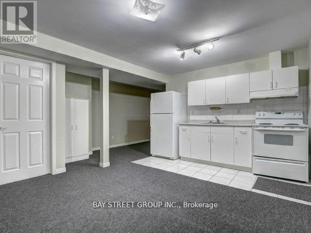 Building Photo - 1720 Village View Pl