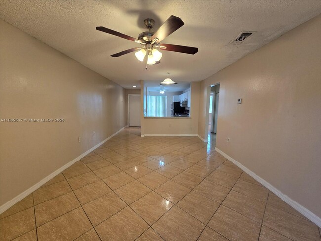 Building Photo - 2264 SW 81st Ave