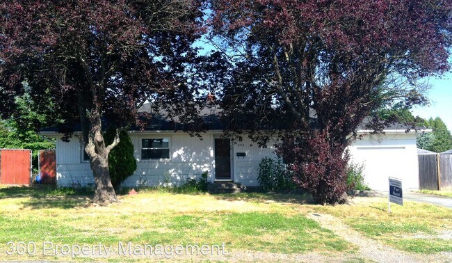 Building Photo - 3 br, 1 bath House - 262 SE Pasek Street