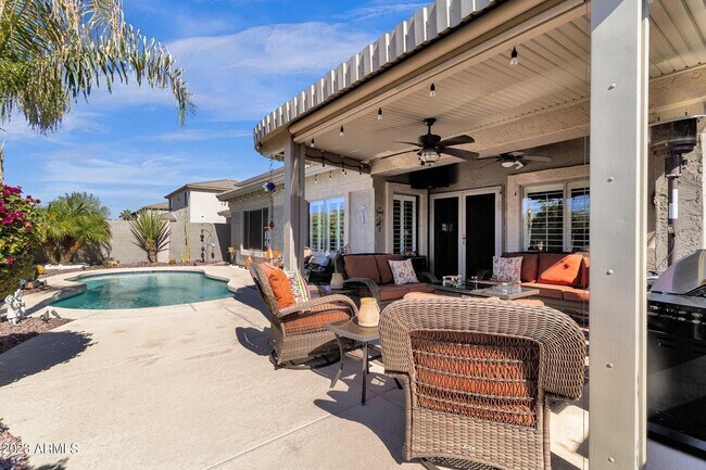 Foto del edificio - 15512 N 174th Ln