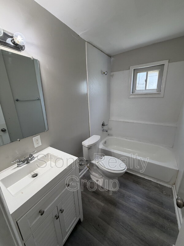 Foto del edificio - 2310 N Ritter Ave