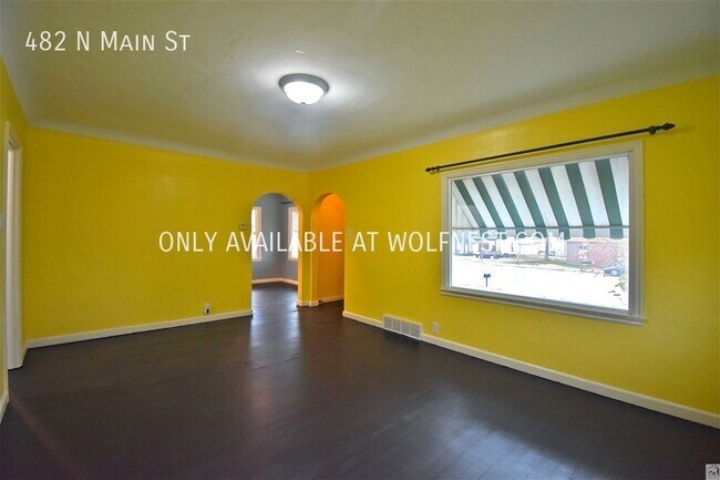 Building Photo - Gorgeous 3 Bed Kaysville Home! No Deposit ...