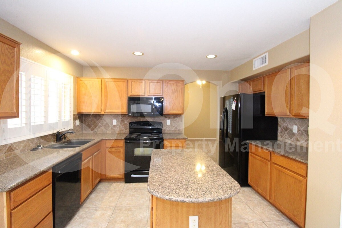 Foto principal - 5326 W Taro Ln