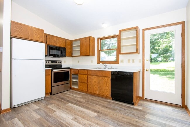 Foto del edificio - Three bedroom duplex