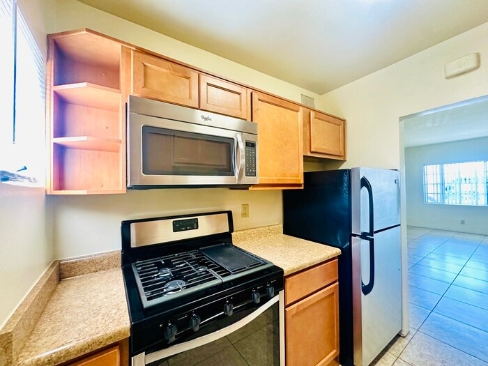 Foto principal - $500 Move In Special! 2 Bedroom Location i...