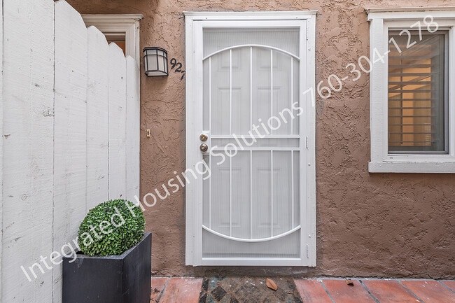 Building Photo - 5927 Mildred St