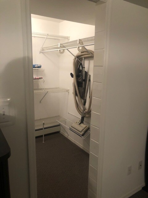 Walk in closet - 42 Northumberland Dr