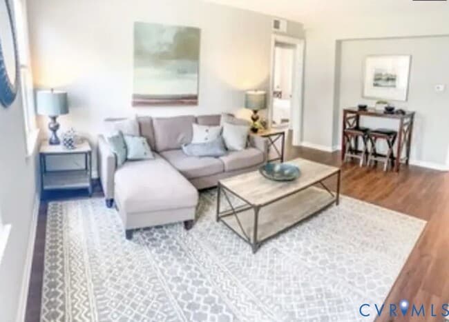 Building Photo - 3901 Cutshaw Ave