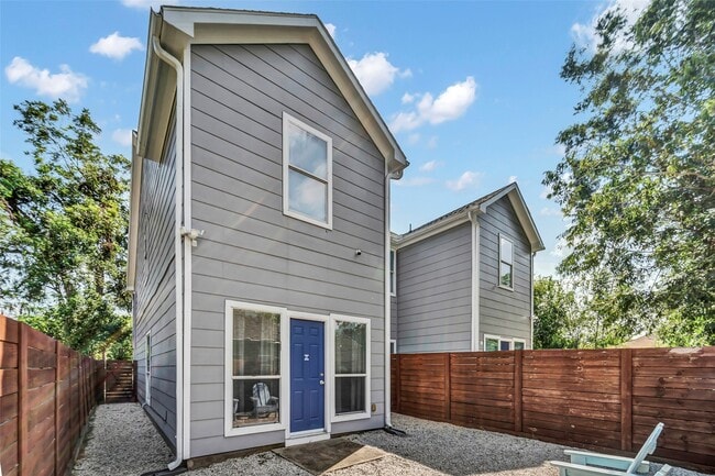 Building Photo - 3925 Lowden St