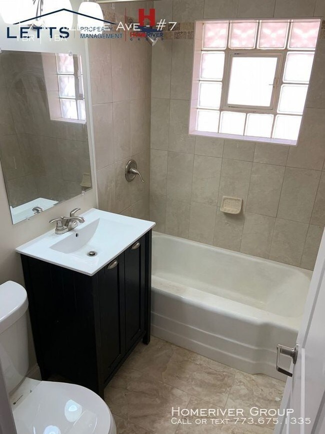 Foto del edificio - Newly Updated 1 Bedroom w/ Heat Included!!