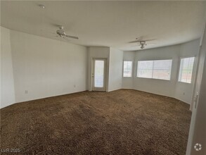 Building Photo - 833 Aspen Peak Loop