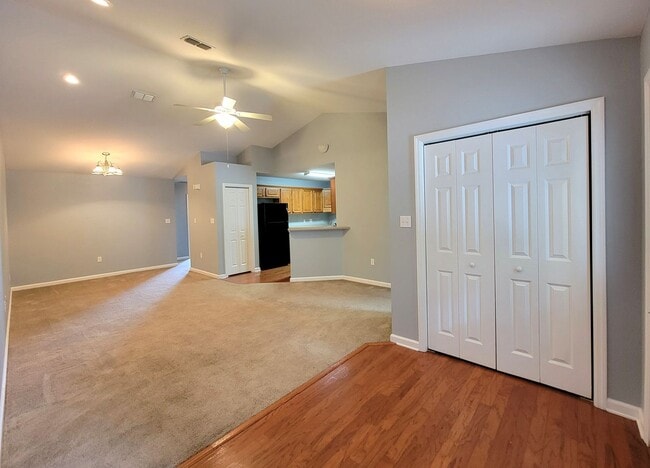 Building Photo - 1659 Quazar Rd