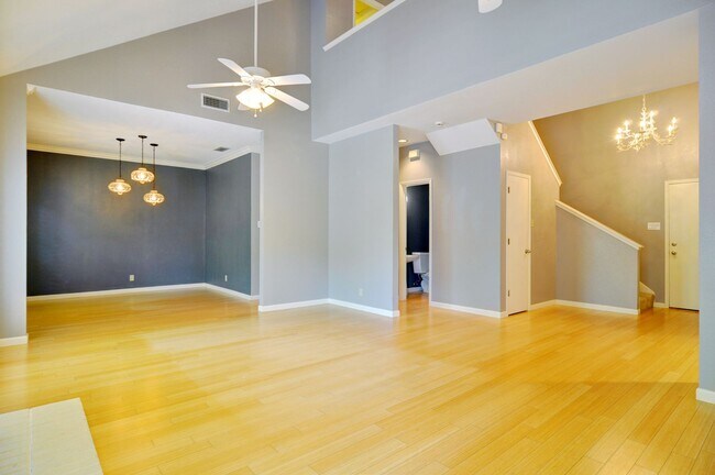 Foto del edificio - 3 Bedroom Home - Ridglea Country Club Estates