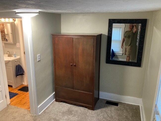 Building Photo - 1245 Van Dorn St