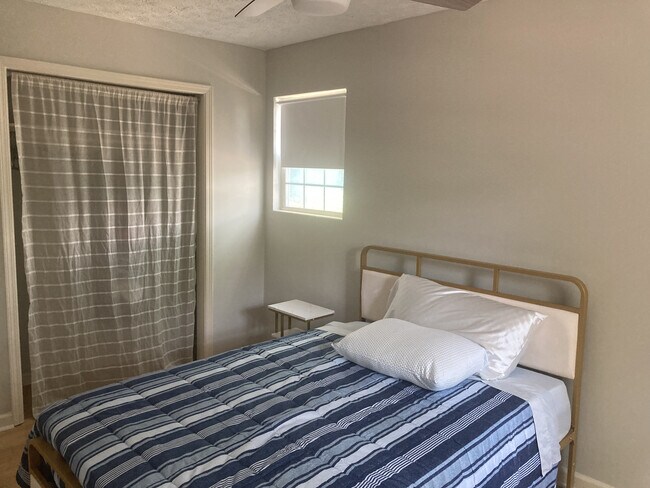 Dormitorio de tamaño completo - 2255 Winterville Rd