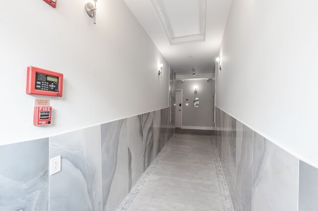 Foto del edificio - 1222 N Marshall St