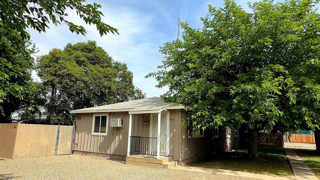 Photo - 639 W Santa Fe Ave, Merced