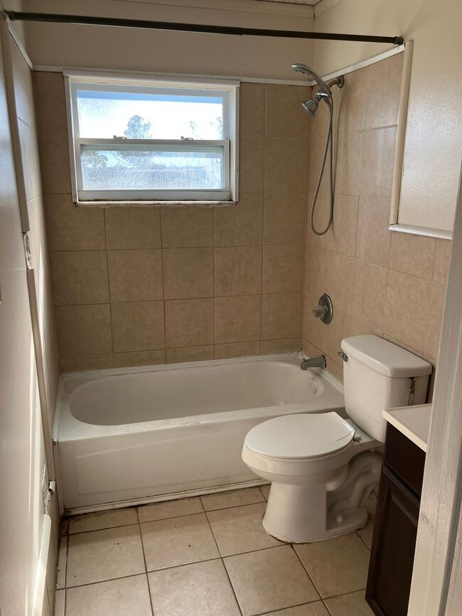 Foto del edificio - 39500 Lincoln Ave