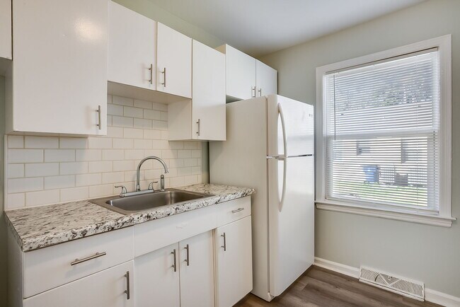 Foto del edificio - Meadowlark Apartments