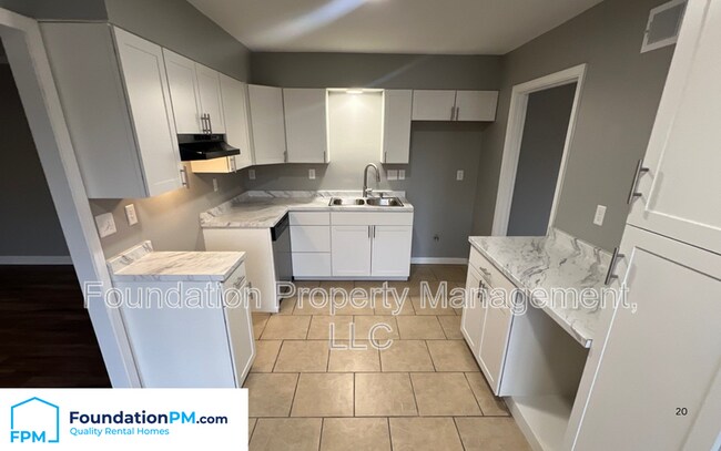 Foto del edificio - 5361 Timberdale Ave