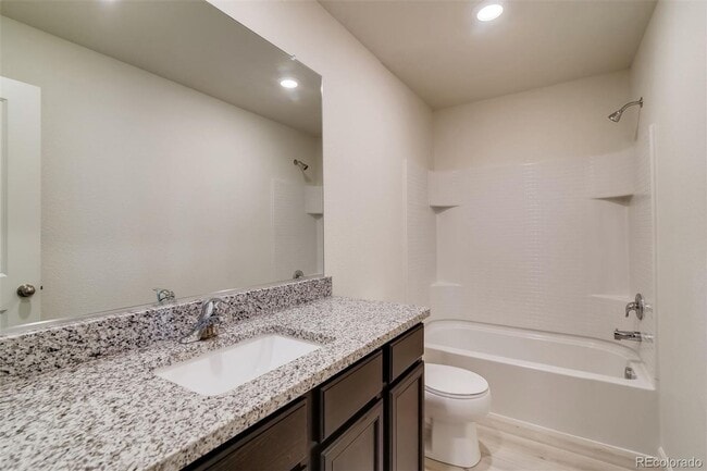 Foto del edificio - 1060 Long Meadows St
