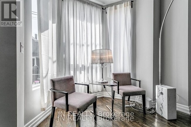 Photo du bâtiment - 308 Harbord St